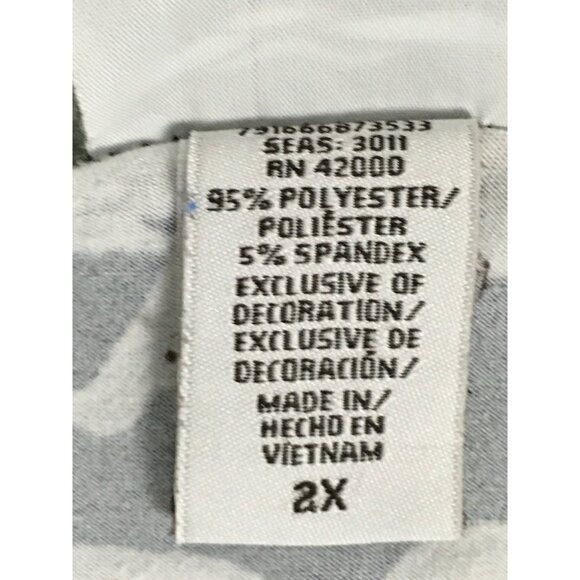 Jaclyn Smith Women Top Size 2X Black White Floral Blouse w 3D Flower on Neckline - Picture 11 of 13